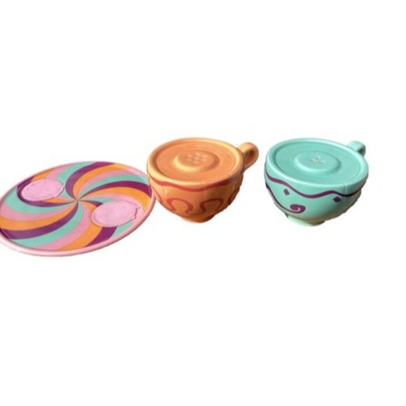 Disney Parks Alice in Wonderland Mad Tea Party Teacup, Salt Pepper Shakers Set - Picture 3 of 5